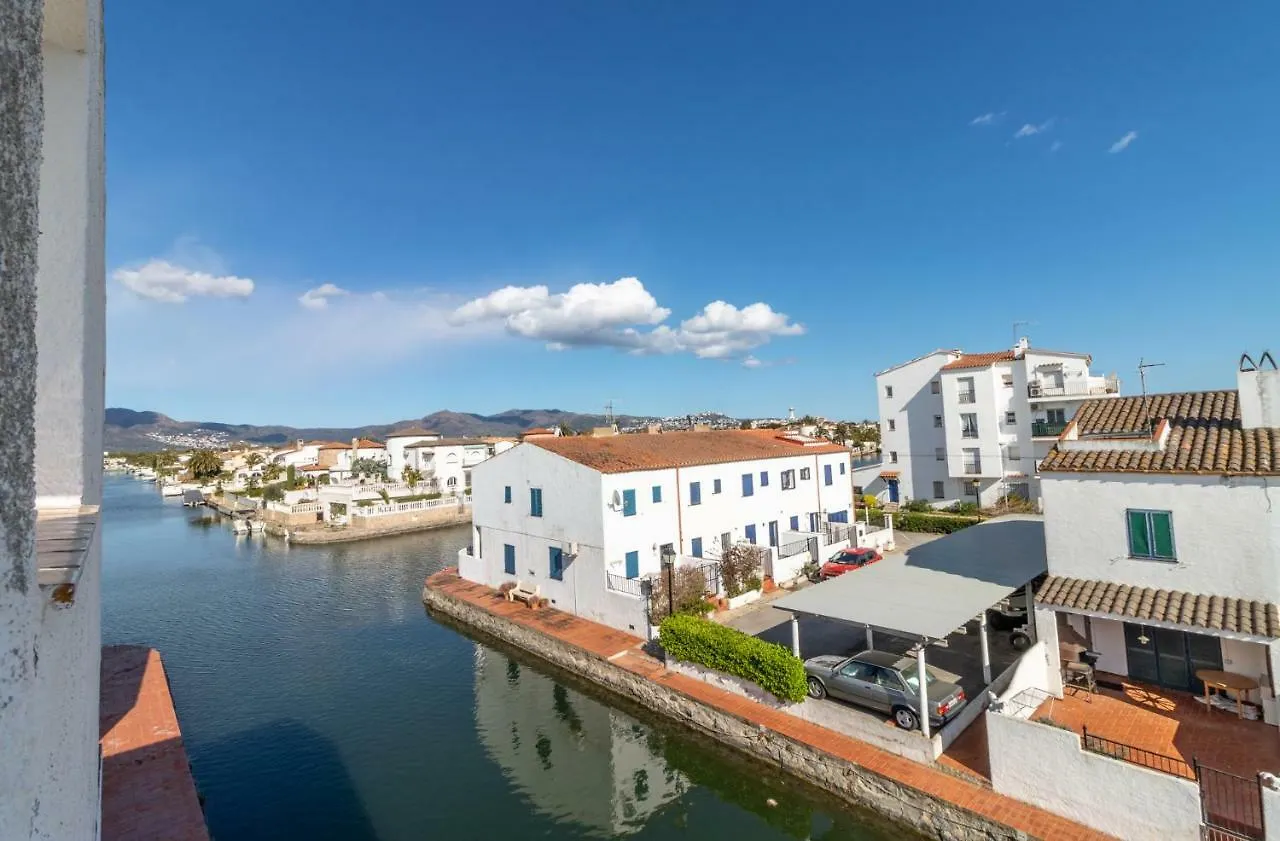 23 Carrer Port Currica Hotel Empuriabrava