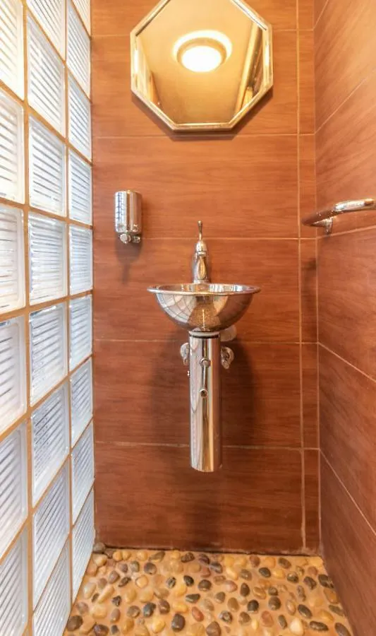 23 Carrer Port Currica Hotel Empuriabrava